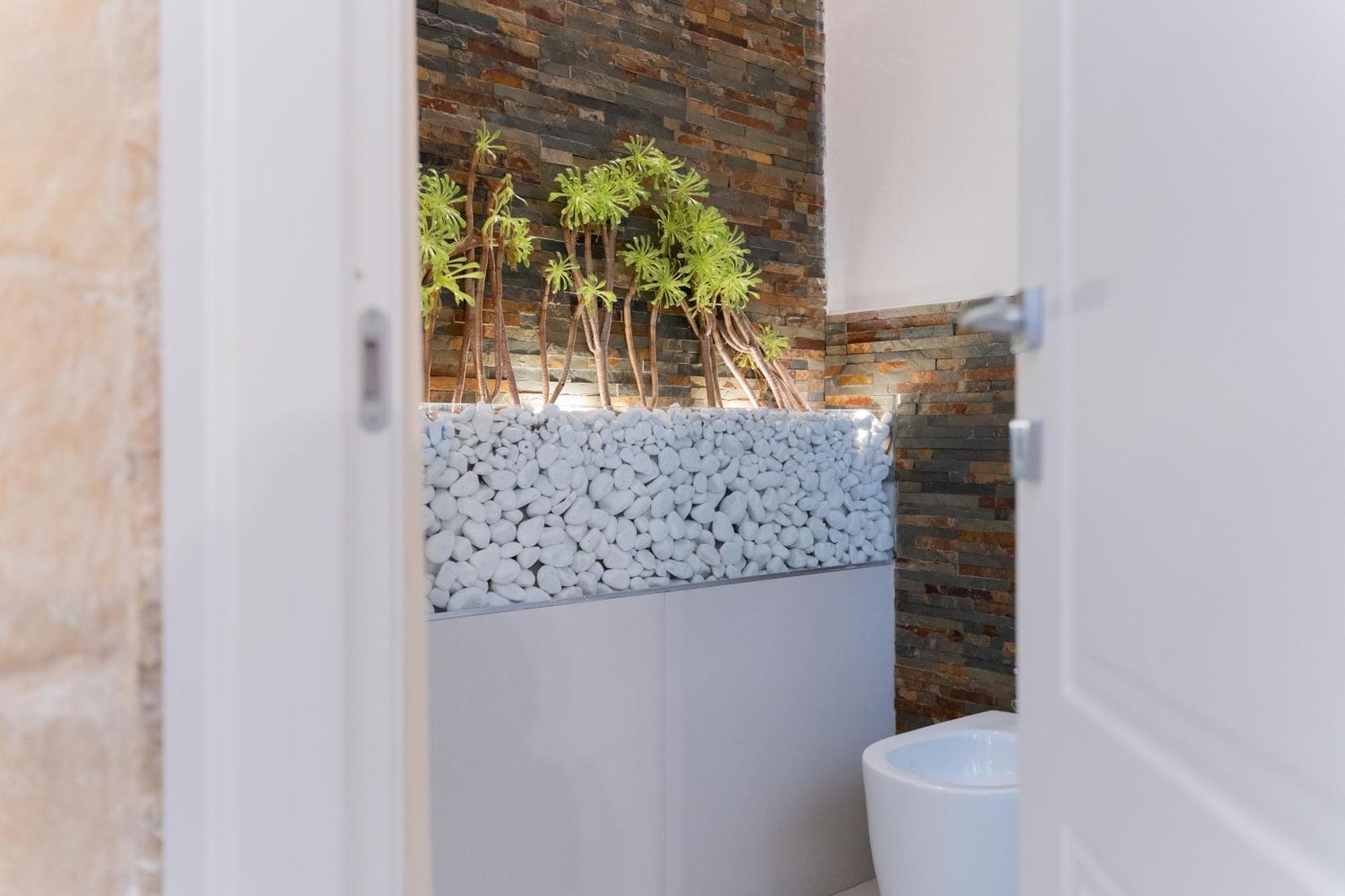 Dimora Barocca Luxury Suites Lecce Bagian luar foto