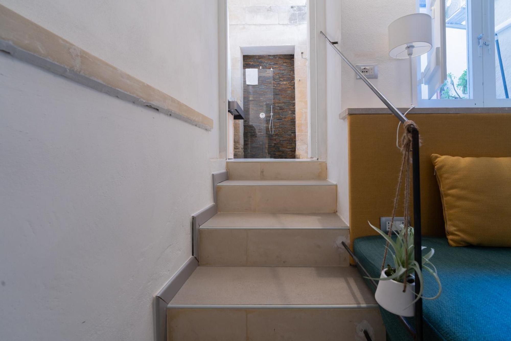 Dimora Barocca Luxury Suites Lecce Bagian luar foto